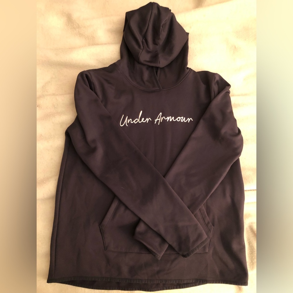 5/$25 Black Under Armour Hooded Sweatshirt Size M
